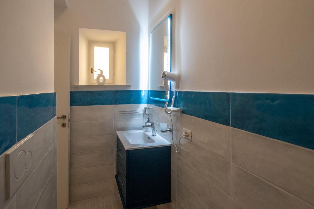 Room With Independent Entrance - Termini/Aquarium Roma Esterno foto